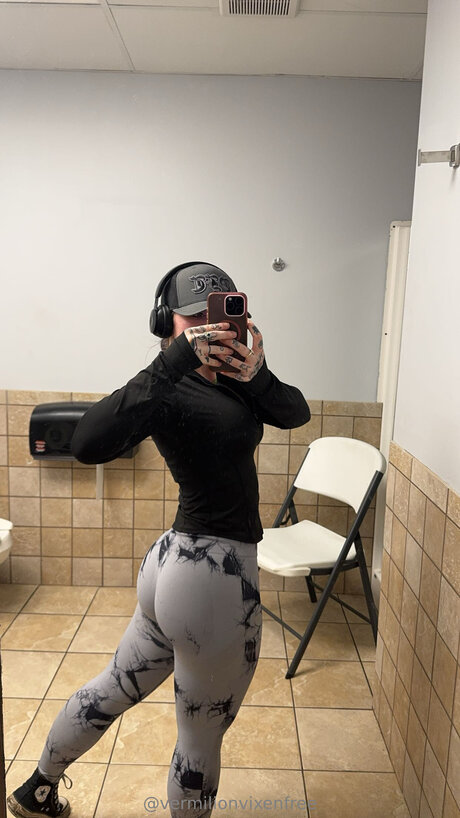 hanging tits onlyfans pornographic photo