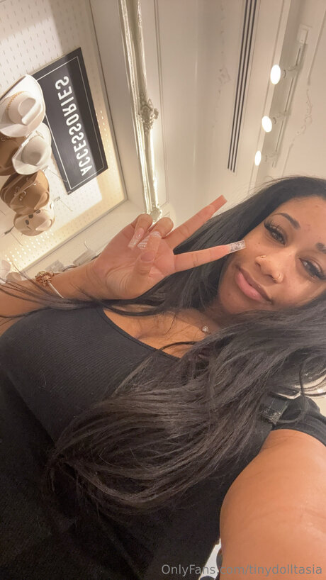 Tinydolltasia nudes star images