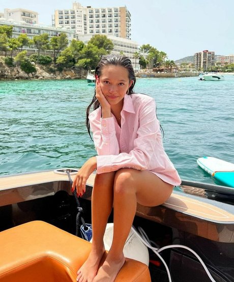 body onlyfans best pictures