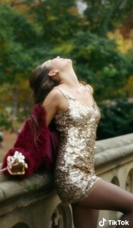 Lilychee model erotic pic