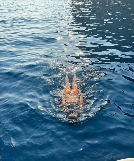 Lilychee star exclusive picture