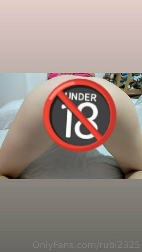 Rubi2325 high quality pornstar pictures