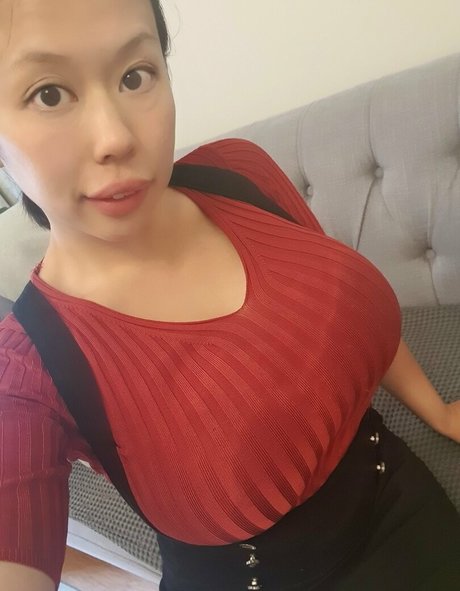 asian shemale onlyfans pornos photo