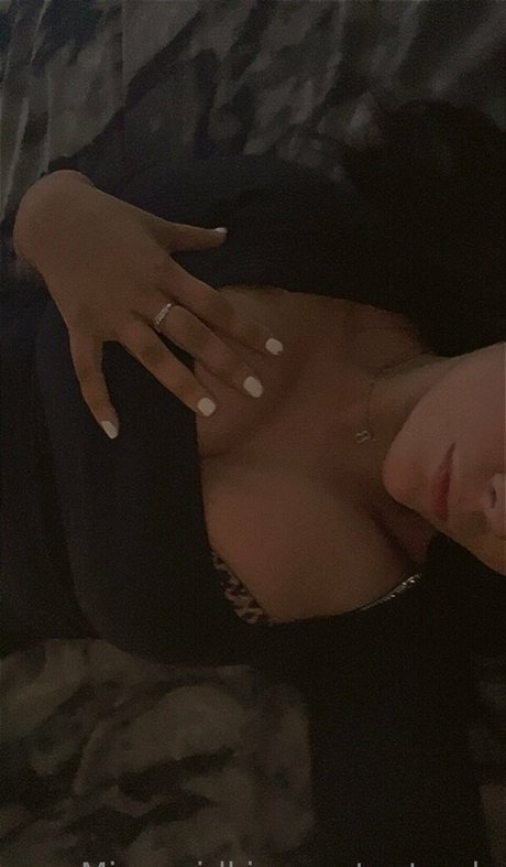 Mirrorgirlkim star nude gallery