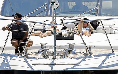 blonde hairy pussy onlyfans adult image