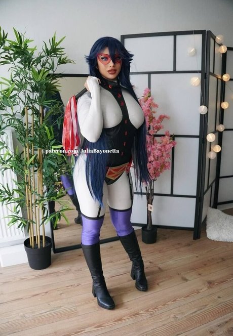 Julia Bayonetta Profile