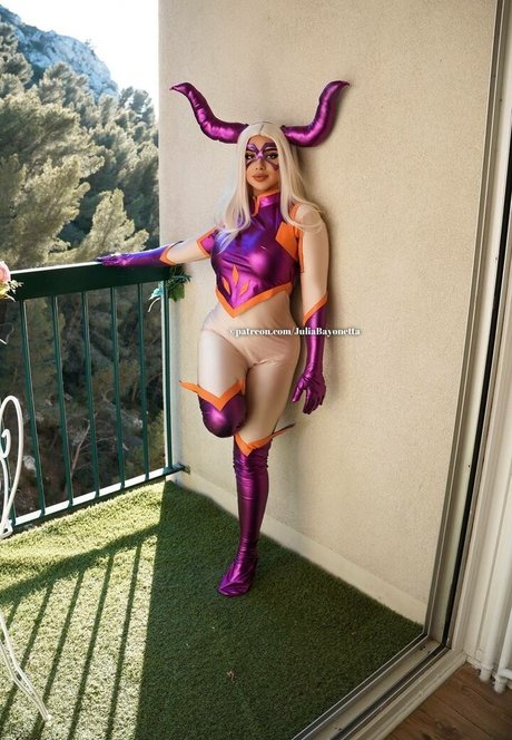 Julia Bayonetta pornstar hd pics