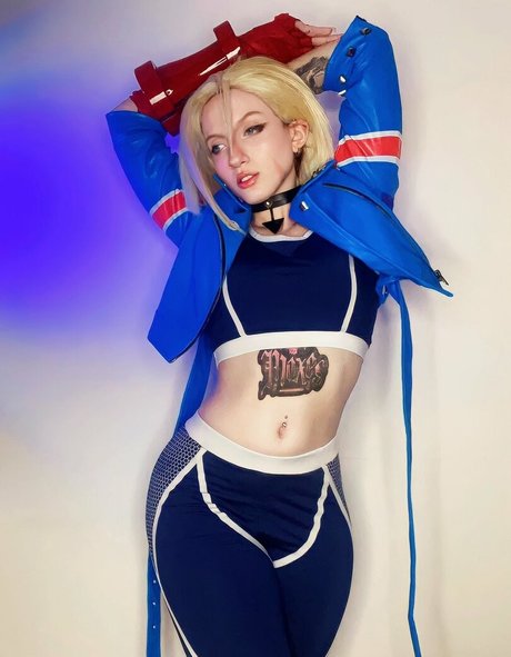 blonde muscle onlyfans beautiful pic