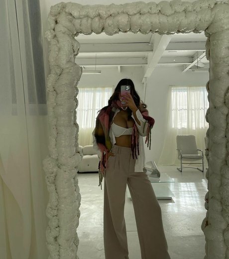 mirror onlyfans art nude galleries