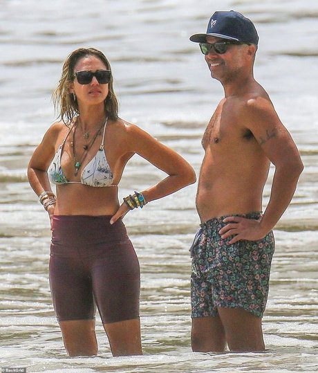 Jessica Alba star hot archive