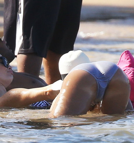 nude strip onlyfans hot naked gallery