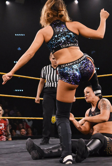 Dakota Kai top model pics