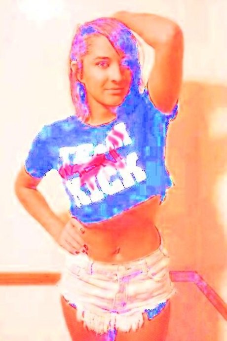 Dakota Kai model nude images