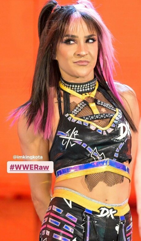 blonde princess onlyfans art naked picture