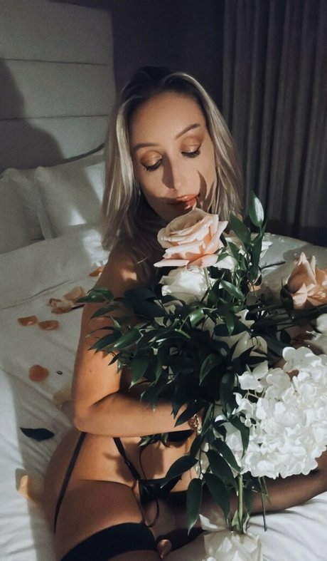 DJMissShelton xxx star images