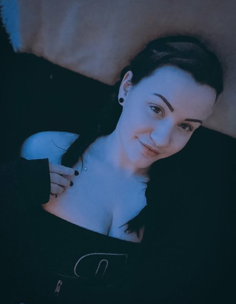 ConcealedBones beautiful actress pics