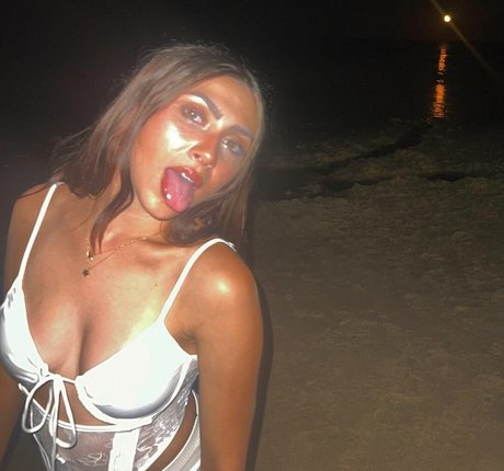 Alondra Delgado star best pic