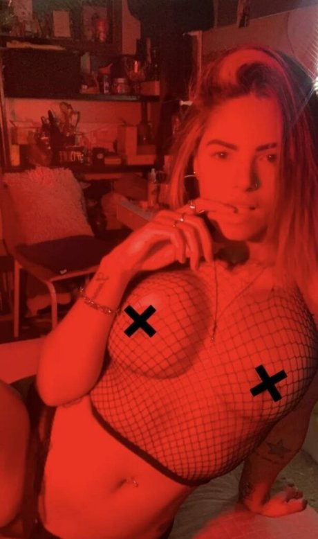 Amanda Miury model pretty pics