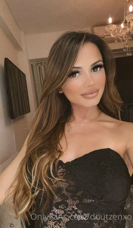 fit blonde onlyfans free sexy images