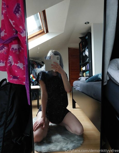 demonkittyyxfree hd model photo