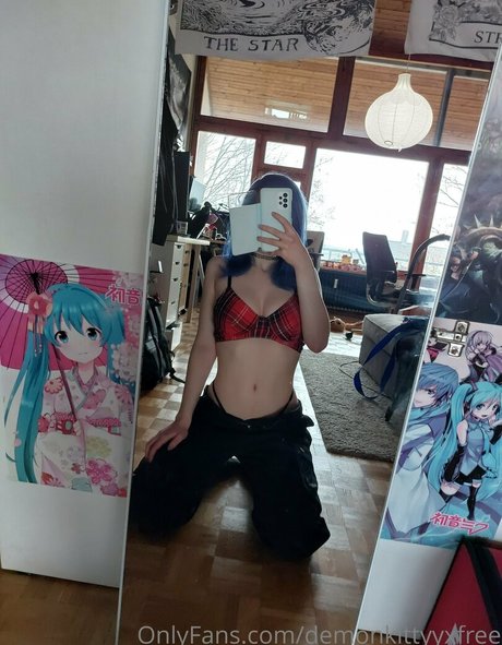 demonkittyyxfree model perfect picture