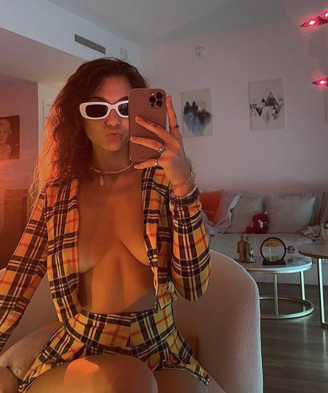 miss xbee pornstar nude photos