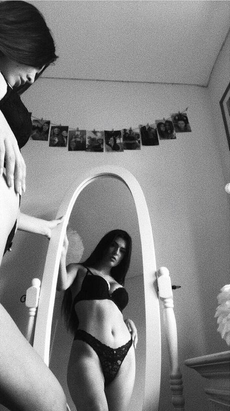 hooters onlyfans art xxx image