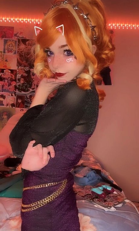 Stardustcos porn model photo