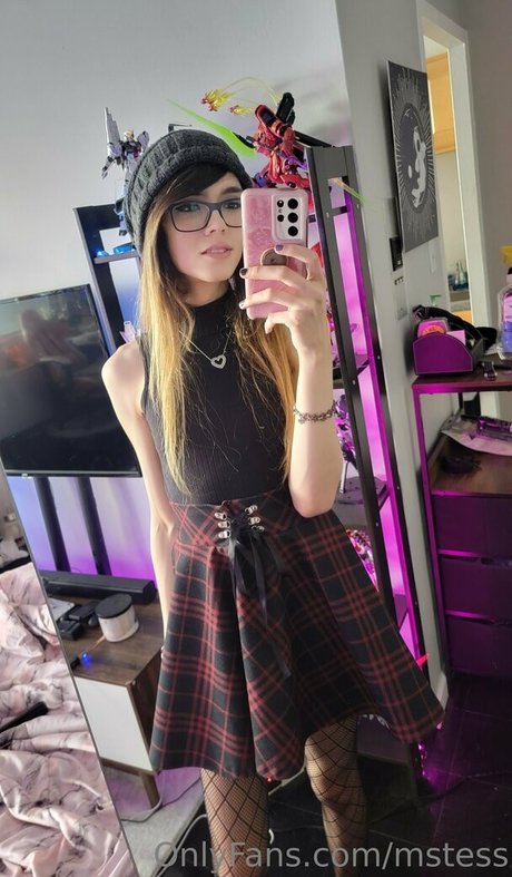 Mstess model hot galleries