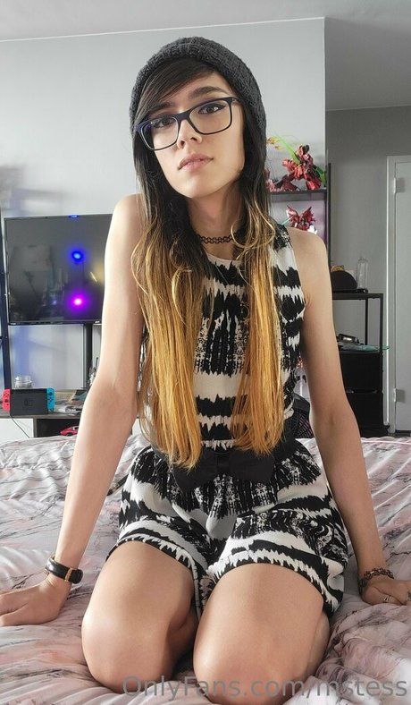 Mstess model high quality pictures