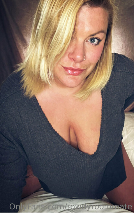 rowdyroommate model art archive