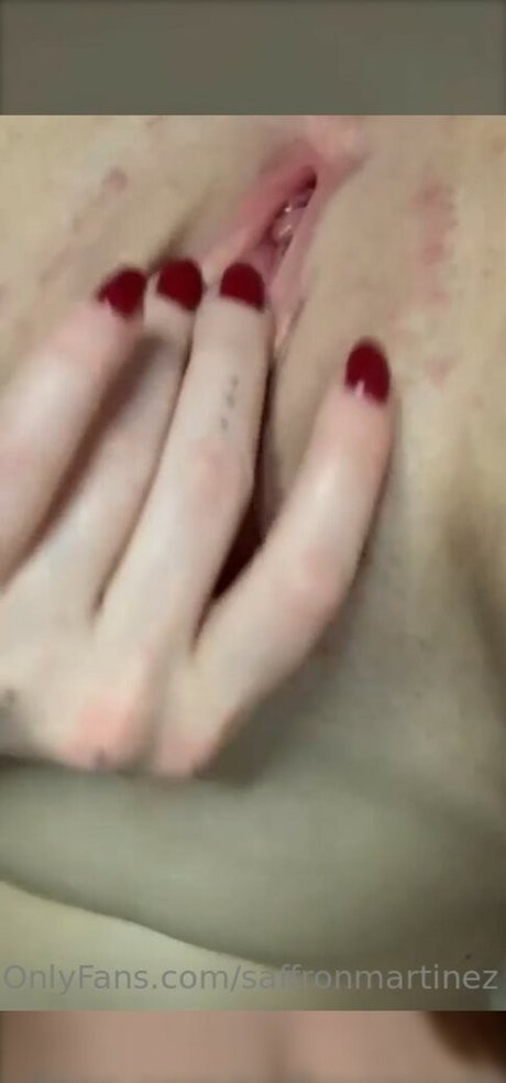 Saffron Martinez model high quality pic