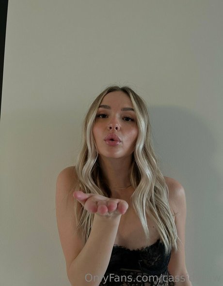 cassidyraw star perfect picture