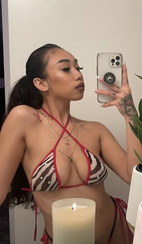 waifufilez art model photos