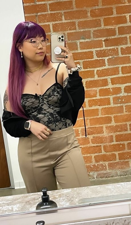 Stella Chung exclusive pornstar img