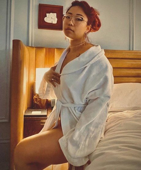 Stella Chung hd model picture