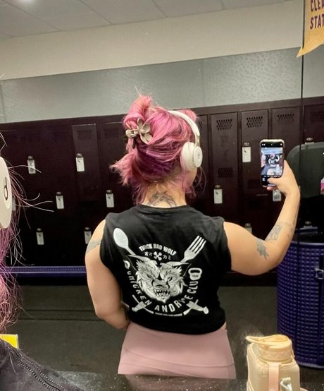 Stella Chung model hot picture