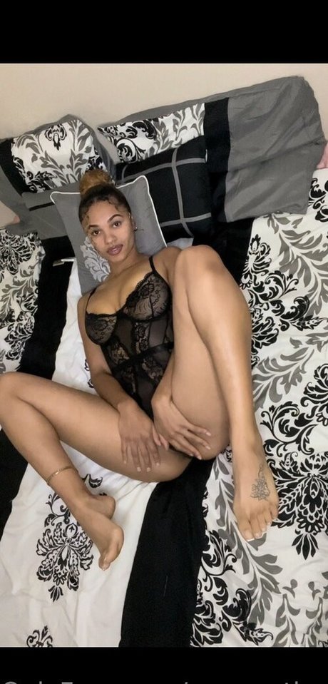 creamythroat star naked picture