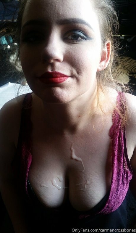 girl onlyfans erotic image