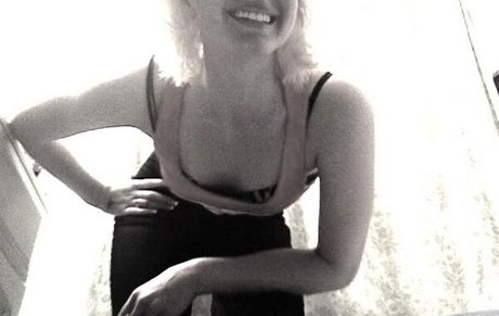 barista onlyfans erotic photo