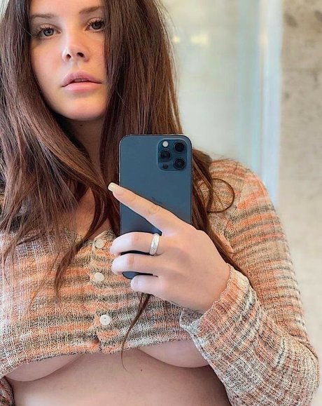 young asian onlyfans adult images