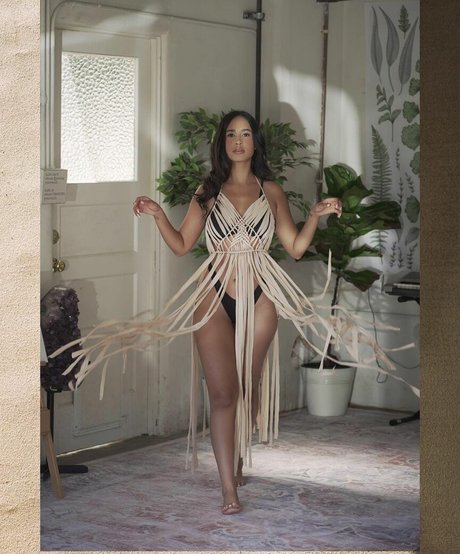 Emily Tosta pornstar nudes pictures