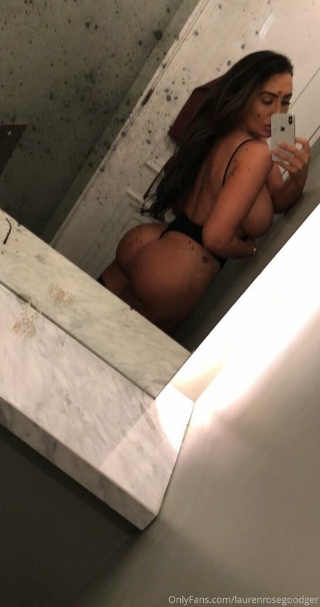 famous ladyboy onlyfans art porn picture