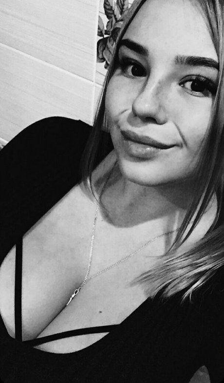 katyshka2208 top star photo