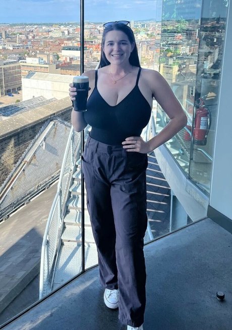 Hannah F art pornstar pictures