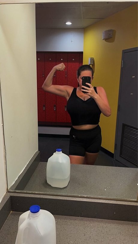 Hannah F star xxx pic