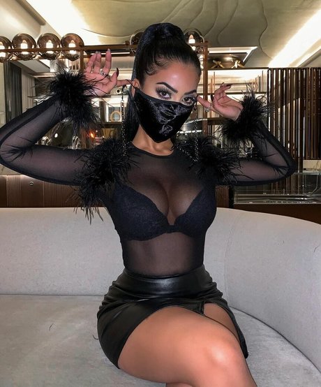 Aneeqa Farid pornstar nude images