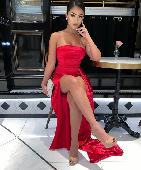 Aneeqa Farid pornstar exclusive picture