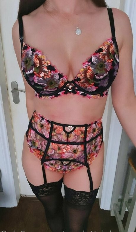 cheating onlyfans pornographic img