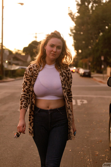 Grace Gordon porn model galleries